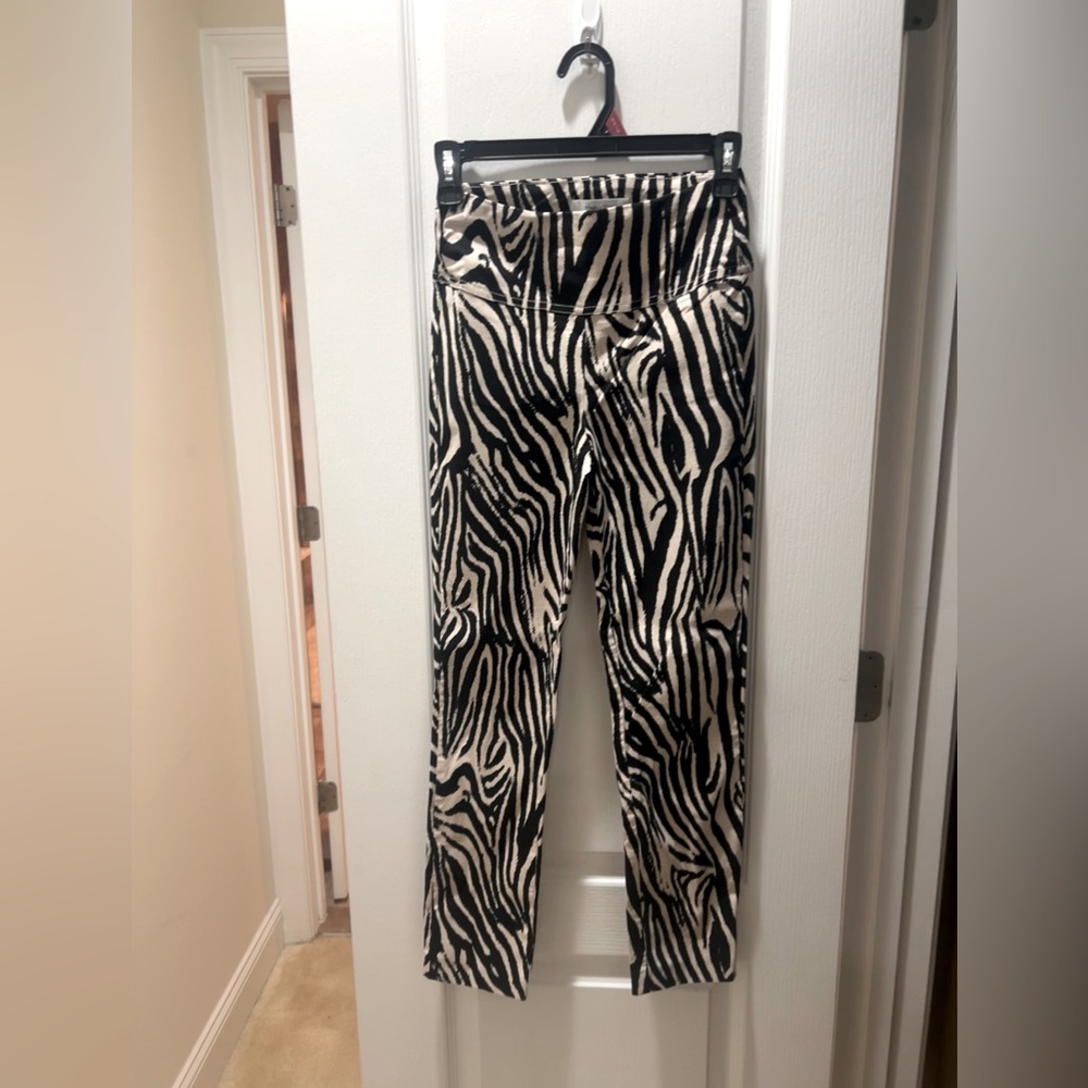 “Sacrifices” Black & White Pencil Pants.  Size XS. Great Fit & Stretch.